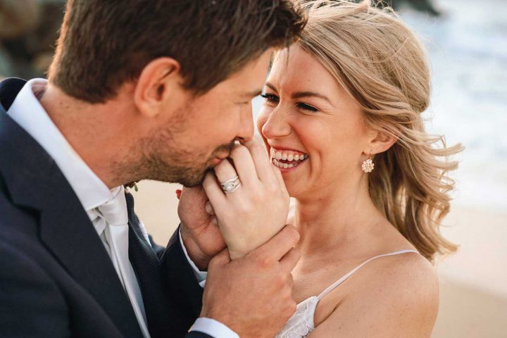 mooloolaba-surf-club-wedding-bride-and-groom-on-beach